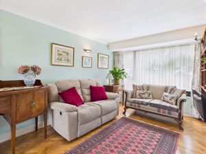 Sitting Room - click for photo gallery